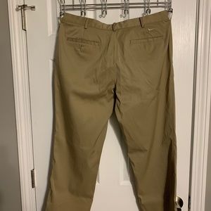 34x32 Nike Golf Khaki pants